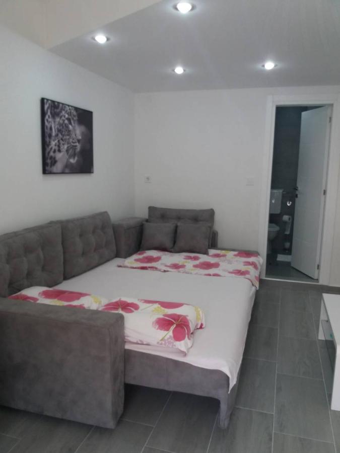 Apartment Diamond -Modern And Lovely Seaside Studio Apartment Kotor Exterior foto
